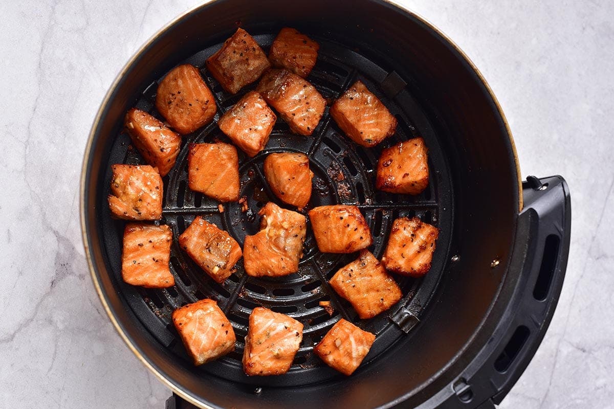 Blackened Air Fryer Salmon Bites